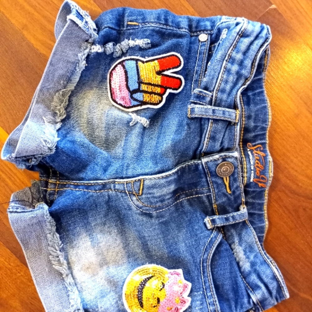 Girls size 6 Jean shorts